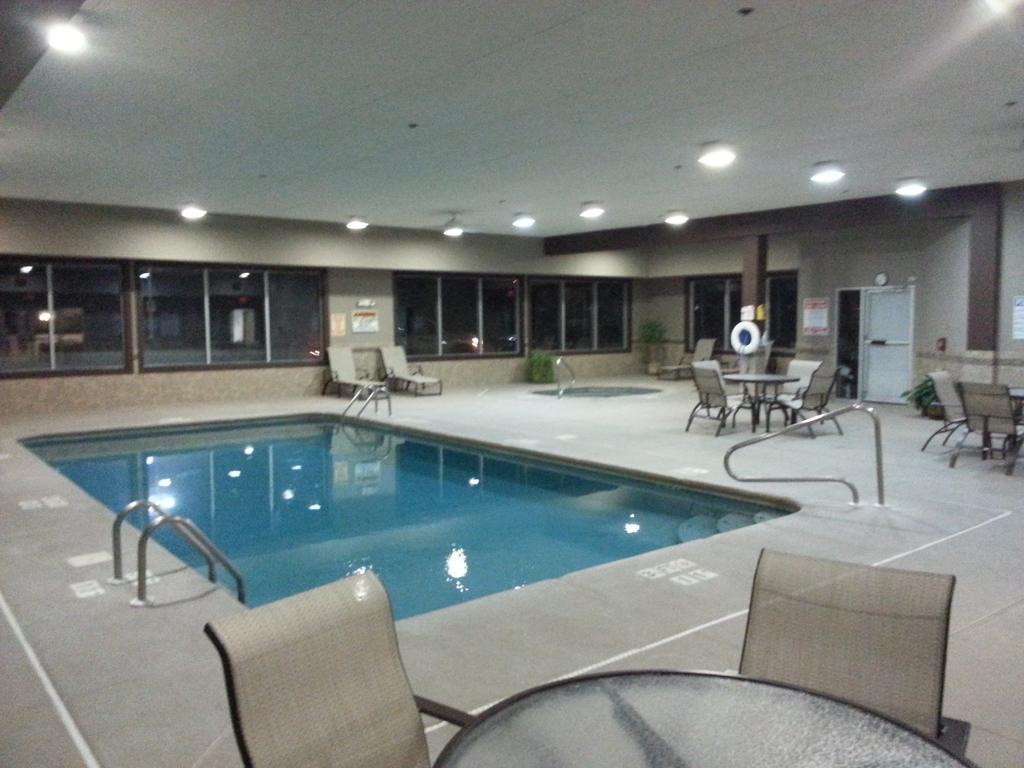 Country Inn & Suites By Radisson, Sidney, Ne Exteriör bild