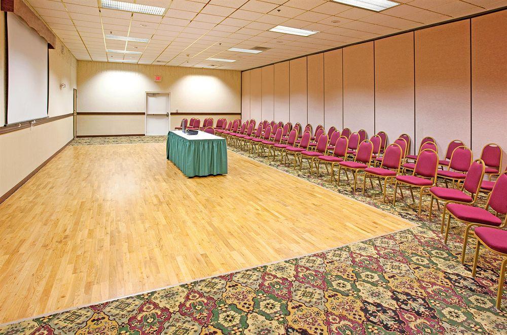 Country Inn & Suites By Radisson, Sidney, Ne Exteriör bild